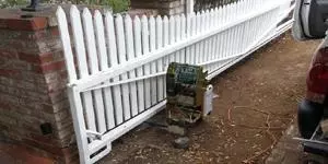 sliding gate